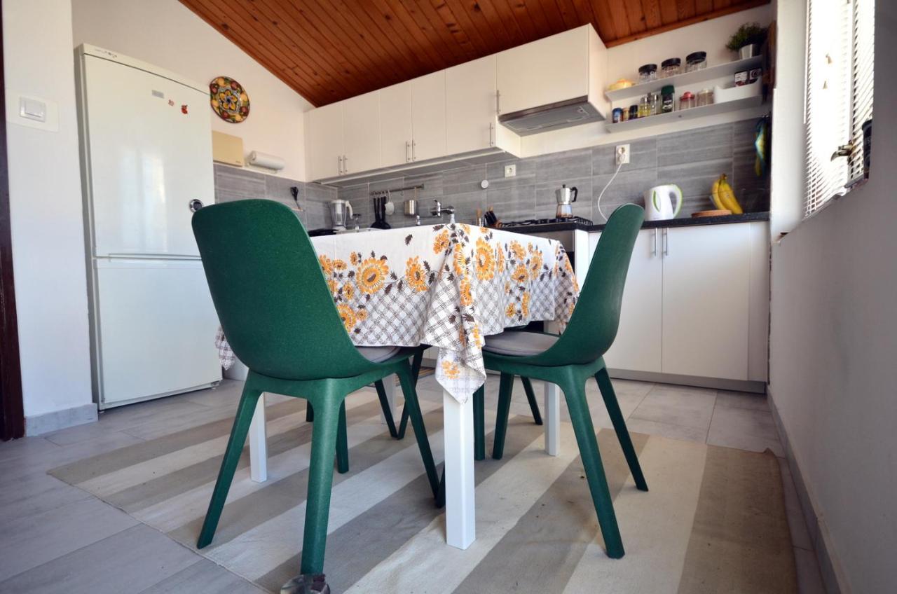 Blue Sky Apartment Примоштен Экстерьер фото