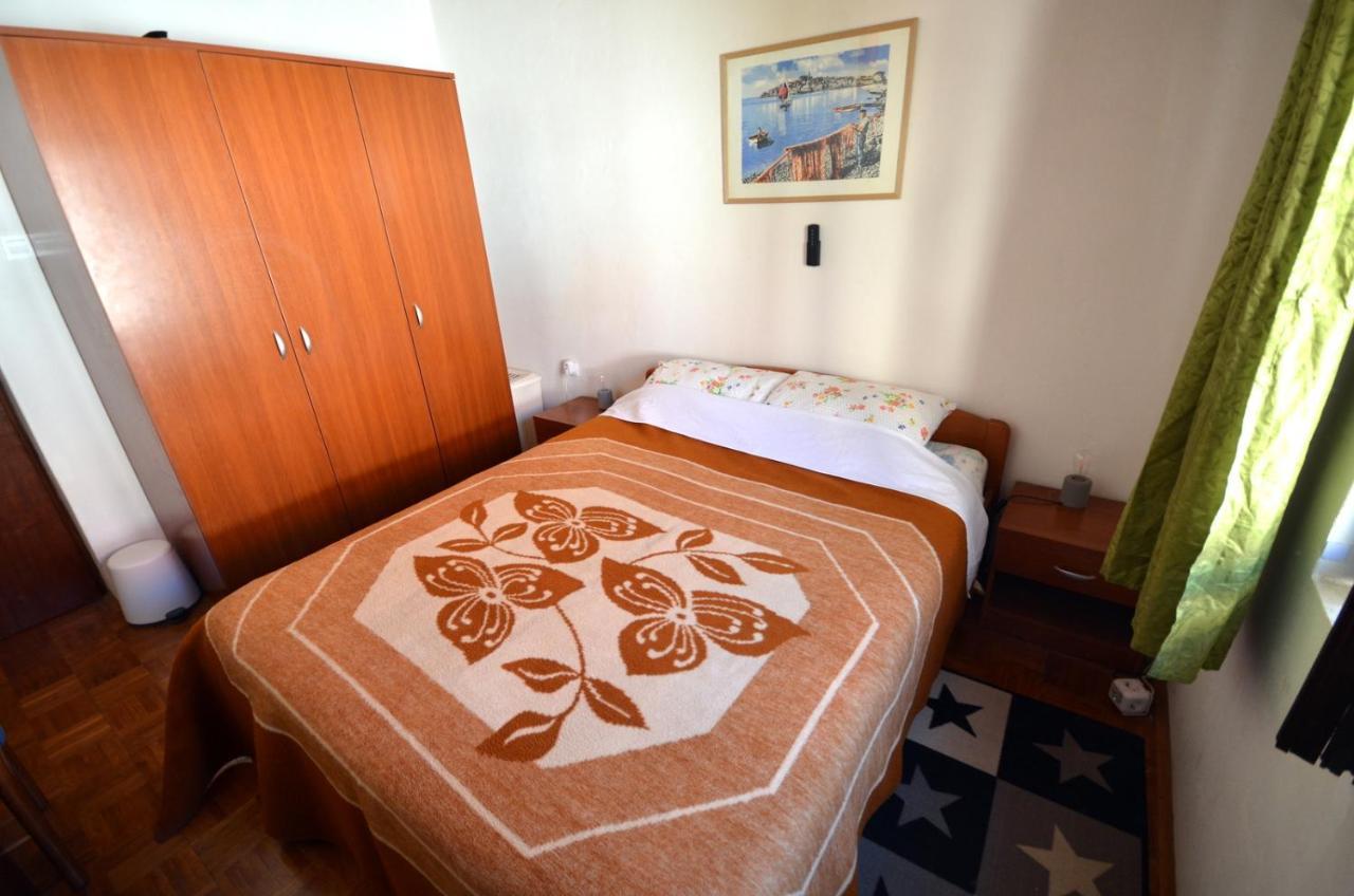 Blue Sky Apartment Примоштен Экстерьер фото