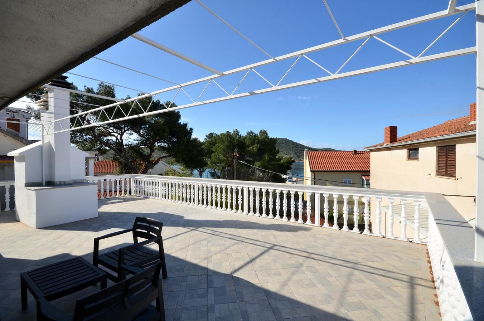 Blue Sky Apartment Примоштен Экстерьер фото